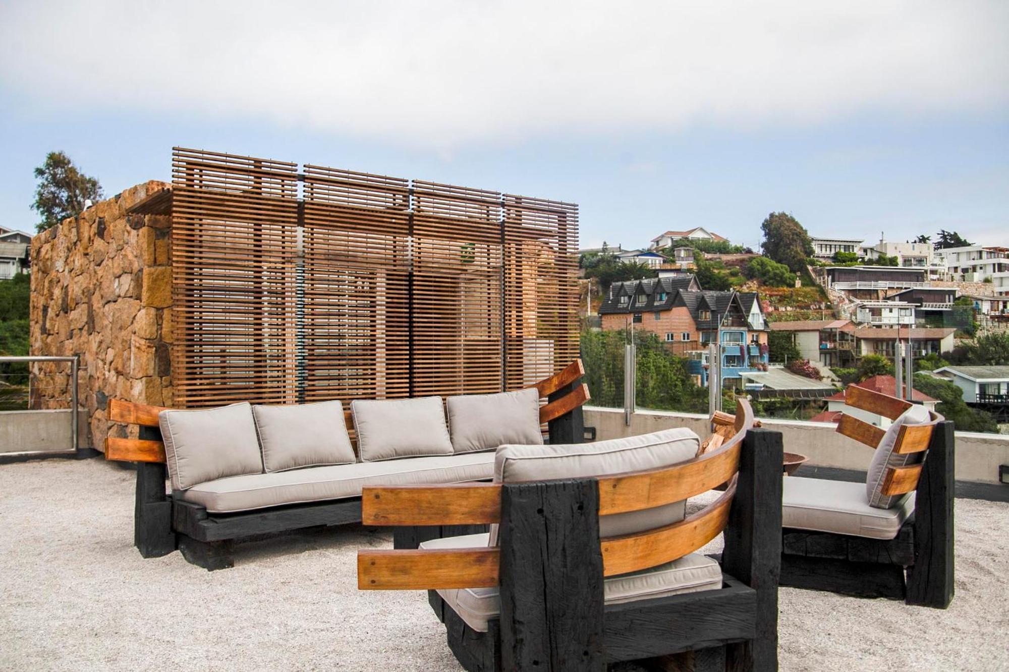 Radisson Blu Acqua Hotel & Spa Concon Exterior photo Outdoor furniture