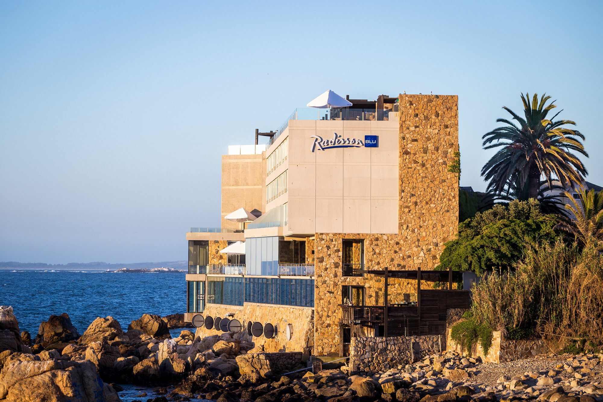 Radisson Blu Acqua Hotel & Spa Concon Exterior photo Radisson Blu Hotel, Limassol