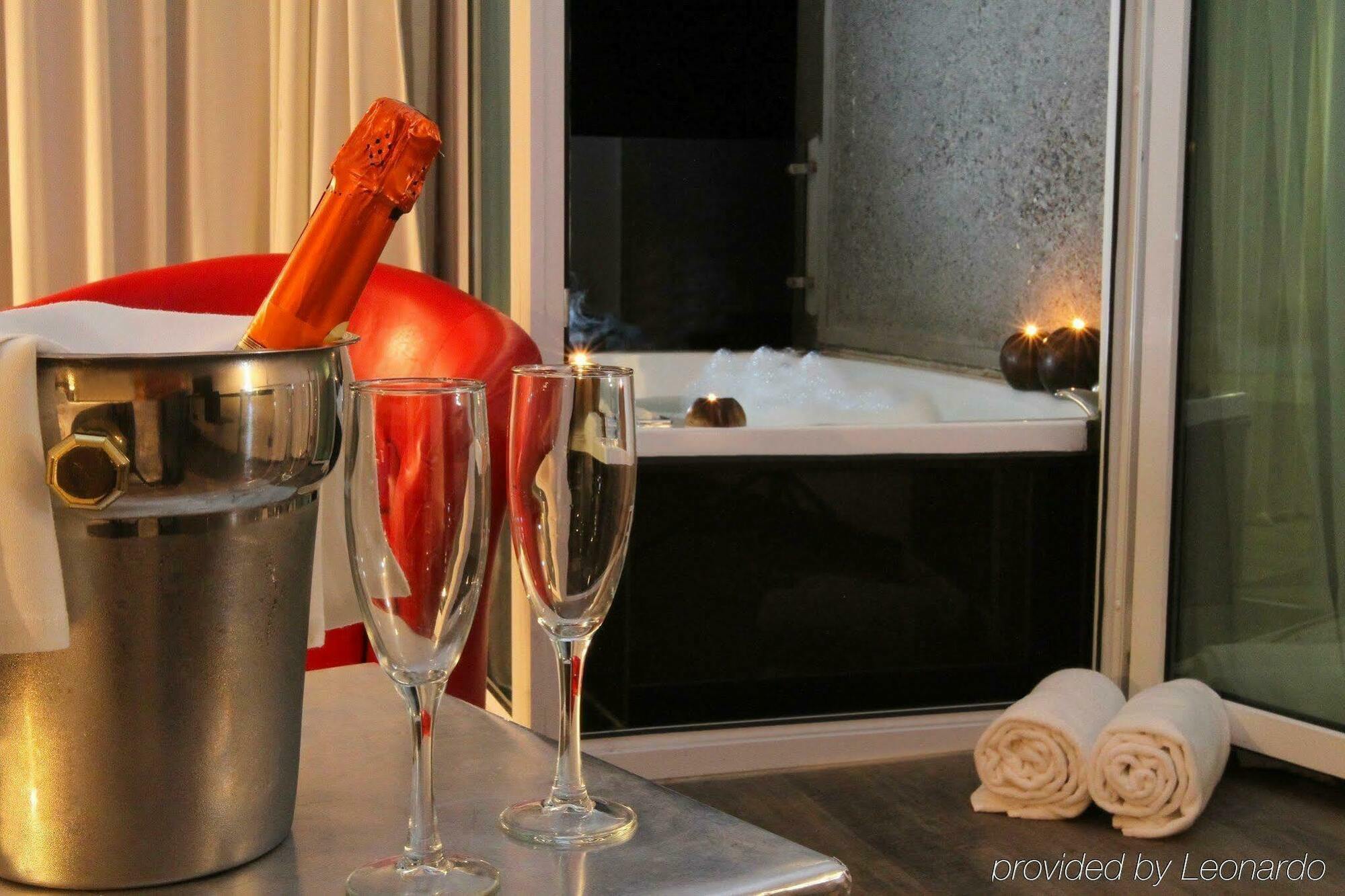 Radisson Blu Acqua Hotel & Spa Concon Room photo A spa in a hotel